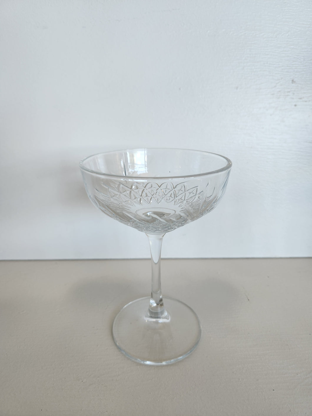 Timeless coupe glasses